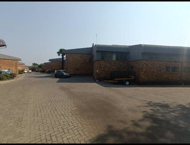 INDUSTRIAL PROPERTY TO RENT IN HALFWAY HOUSE